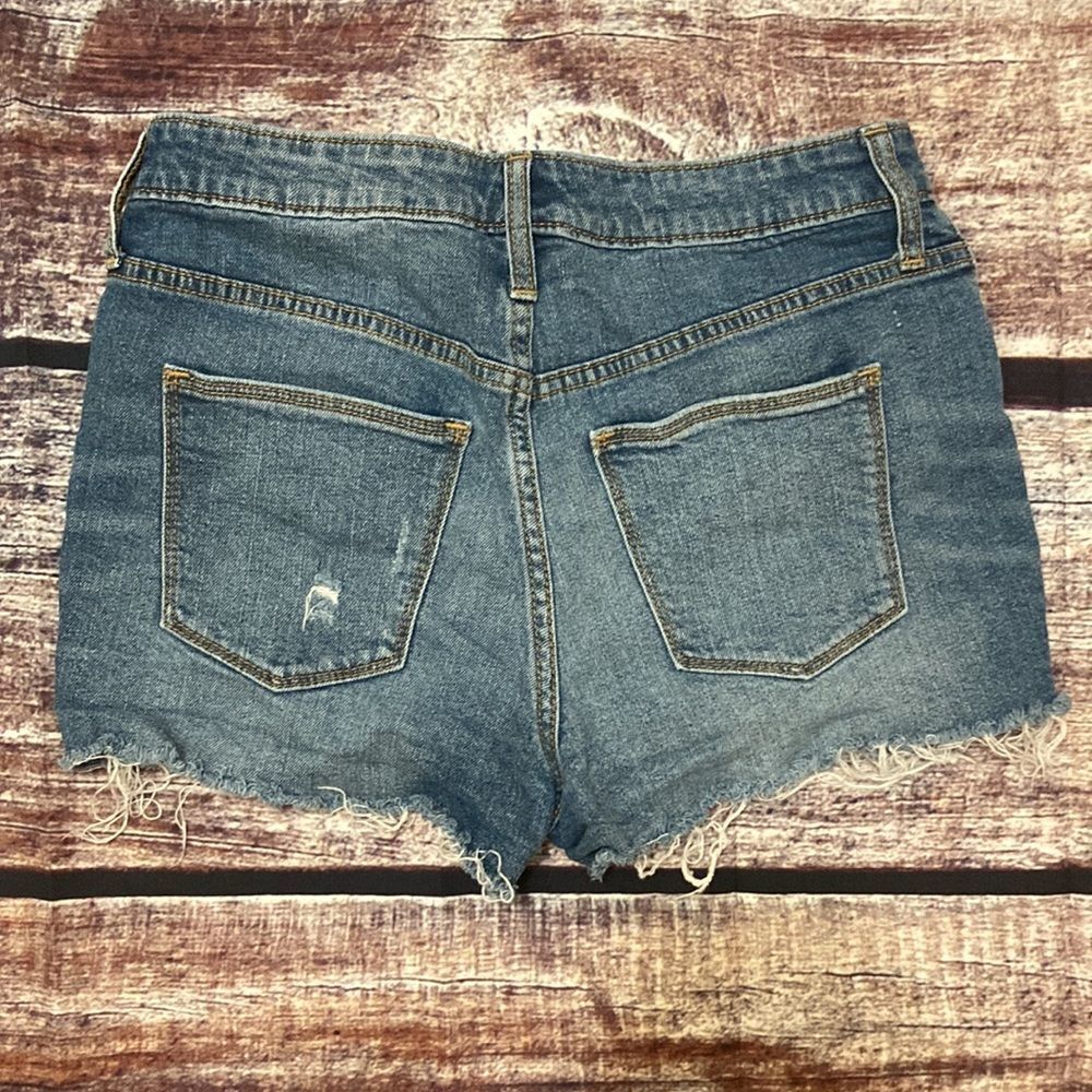 Universal Thread Blue Jean Shorts - Picture 2 of 3